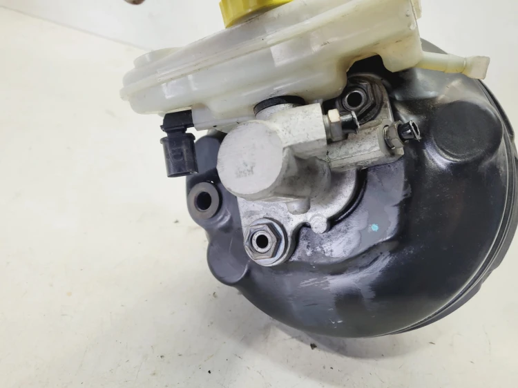 POMPA HAMULCOWA SERWO AUDI A6 C6 4F0612105M