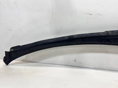 PODSZYBIE PLASTIKOWE AUDI A6 C7 4G1819403B EUROPA