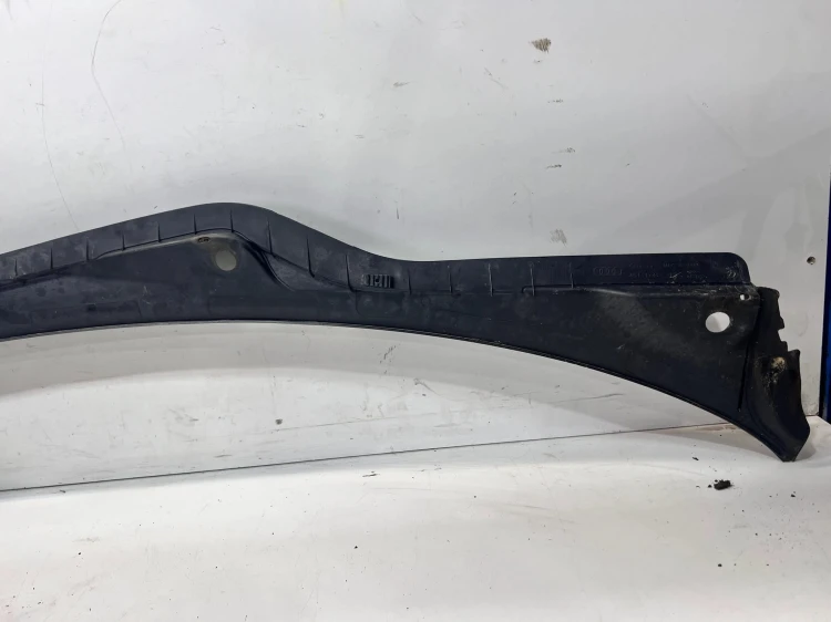PODSZYBIE PLASTIKOWE AUDI A6 C7 4G1819403B EUROPA