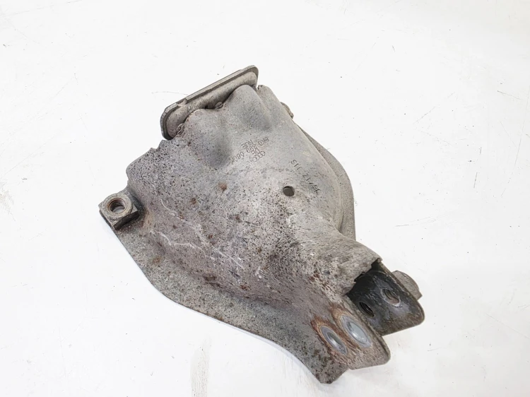OSŁONA PODUSZKI SILNIKA PRAWA AUDI A4 B8 A5 8T 8K0399060K