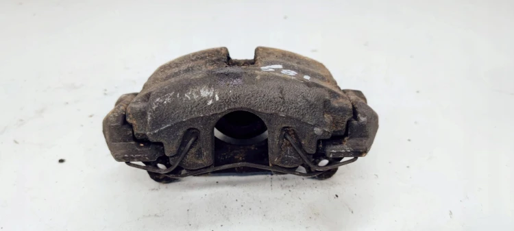 ZACISK HAMULCOWY LEWY PRZÓD AUDI A3 8P VW SEAT 581