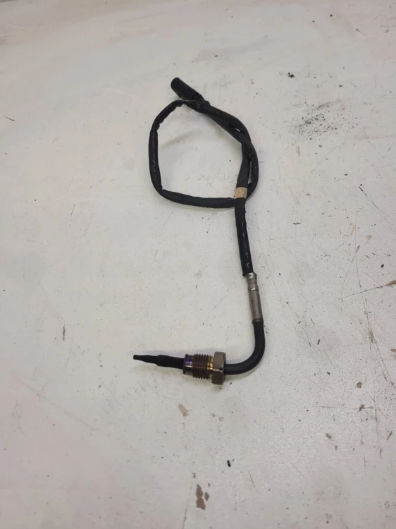 CZUJNIK TEMPERATURY SPALIN AUDI A4 A5 8W0906088E