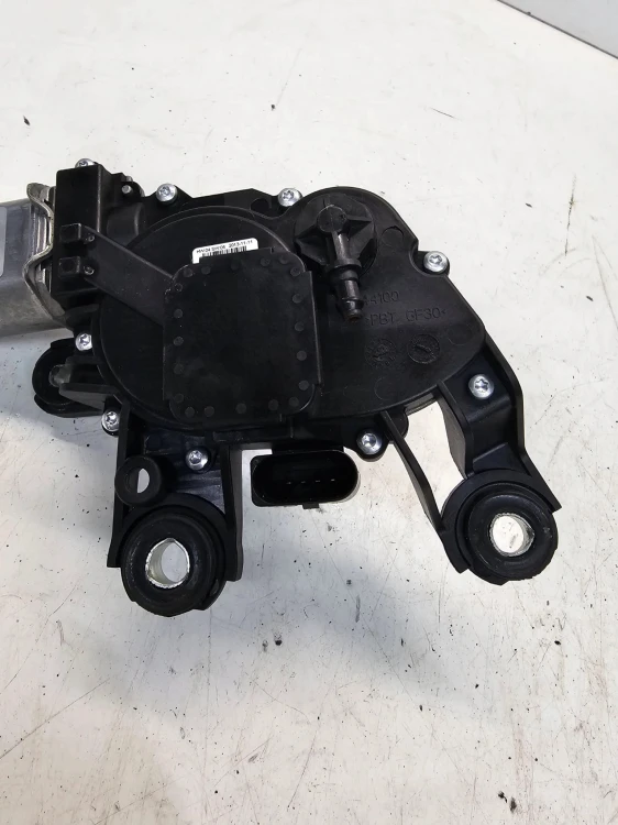 SILNICZEK WYCIERACZEK TYŁ AUDI Q3 8U A1 8X 8U0955711A