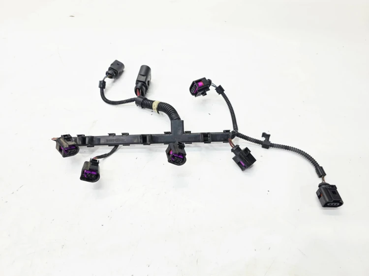 WIĄZKA WTRYSKÓW AUDI VOLKSWAGEN SEAT SKODA 2.0 TFSI 06F971824E