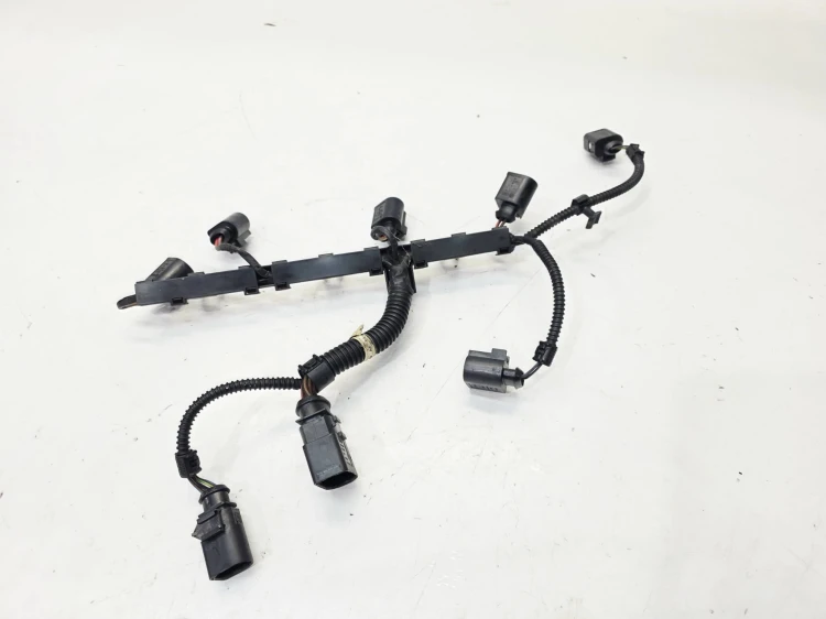 WIĄZKA WTRYSKÓW AUDI VOLKSWAGEN SEAT SKODA 2.0 TFSI 06F971824E