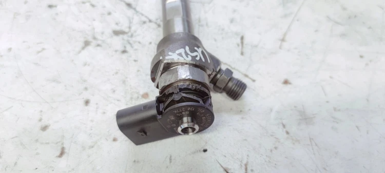 WTRYSKIWACZ WTRYSK AUDI A6 C8 2.0 DFB 05L130277K