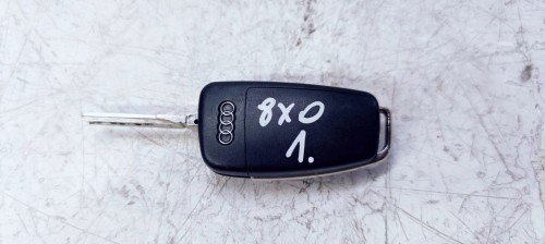 KLUCZYK PILOT SCYZORYK AUDI A1 8X Q3 8X0837220D *1