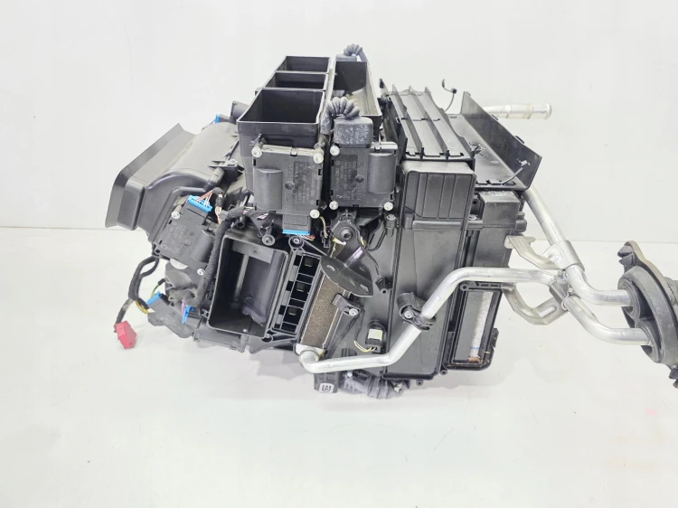 NAGRZEWNICA KOMPLETNA AUDI A6 C6 LIFT 4F1820351AG