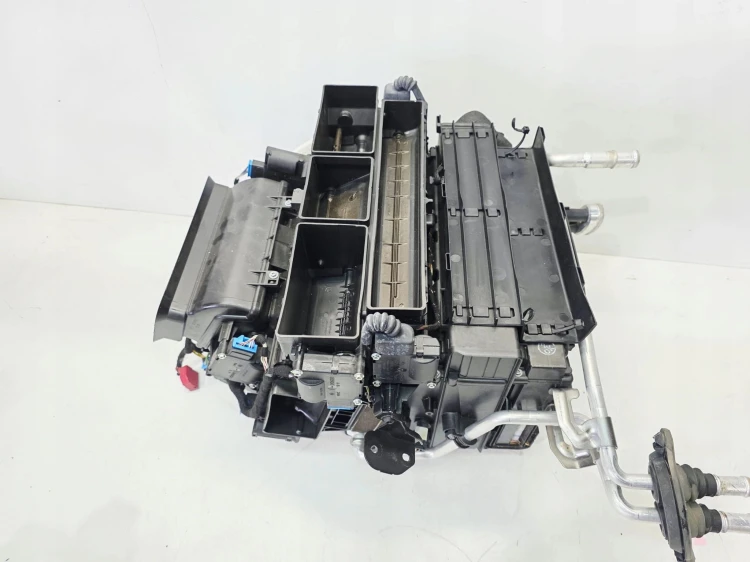 NAGRZEWNICA KOMPLETNA AUDI A6 C6 LIFT 4F1820351AG