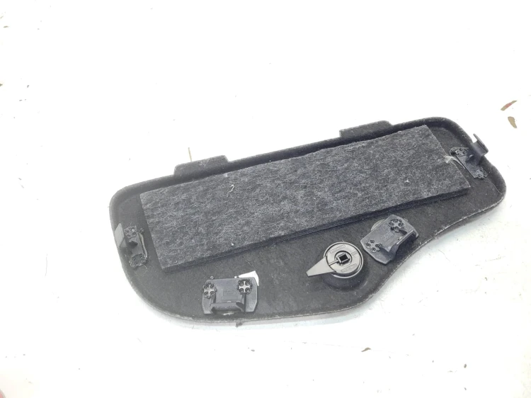 ZAŚLEPKA BOCZKA BAGAŻNIKA LEWA AUDI A6 C7 SEDAN 4G8863991