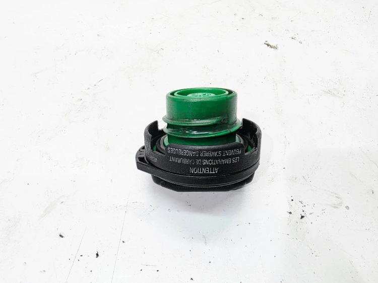 KOREK WLEWU PALIWA AUDI VOLKSWAGEN SEAT SKODA 3D0201553C