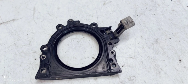 OBUDOWA USZCZELNIACZ WAŁU AUDI 1.9 2.0 045103173