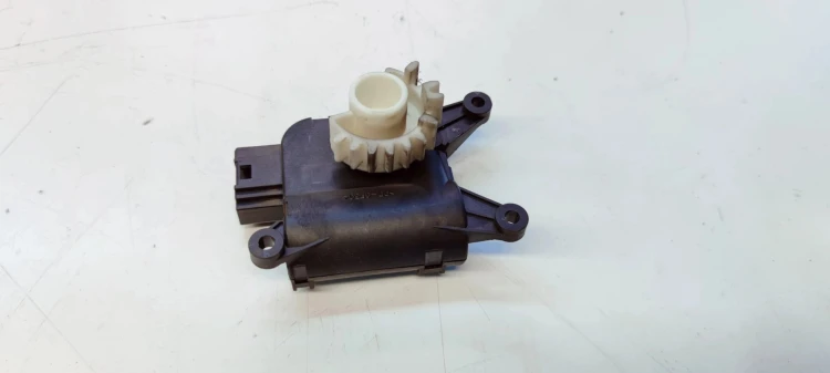SILNICZEK NAGRZEWNICY AUDI A3 8P VOLKSWAGEN SEAT SKODA 1K0907511D