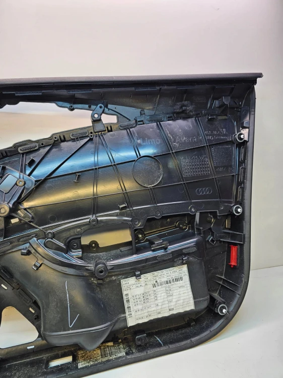 BOCZEK DRZWI LEWY PRZÓD AUDI A6 C7 4G1867105