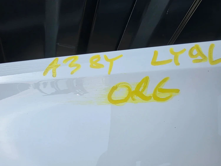 BŁOTNIK LEWY PRZÓD AUDI A3 8Y LY9L 3-DRZWI, SPORTBACK ORYGINAŁ !!!