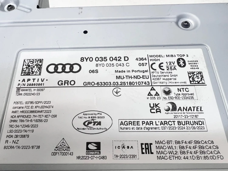 RADIO CZYTNIK MULTIMEDIÓW AUDI A3 8Y 8Y0035042D 8Y0035043C