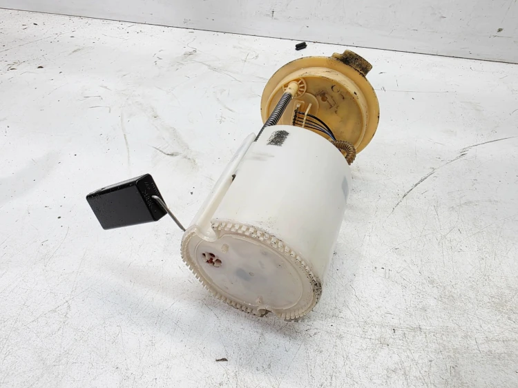 POMPA PALIWA Z BAKU AUDI VOLKSWAGEN SEAT SKODA 2.0 TDI 1K0919050AB