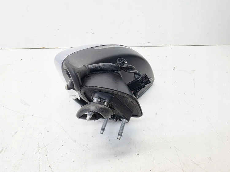 LUSTERKO ZEWNĘTRZNE LEWE AUDI A3 8V 8V3 8V4 LZ7G 6 PIN UK