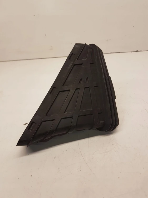 WLOT DOLOT POWIETRZA AUDI A4 B8 1020448S01
