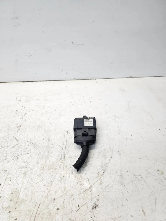 STEROWNIK POMPY PALIWA AUDI A6 C6 A4 B7 4F0906093E 3.2 FSI