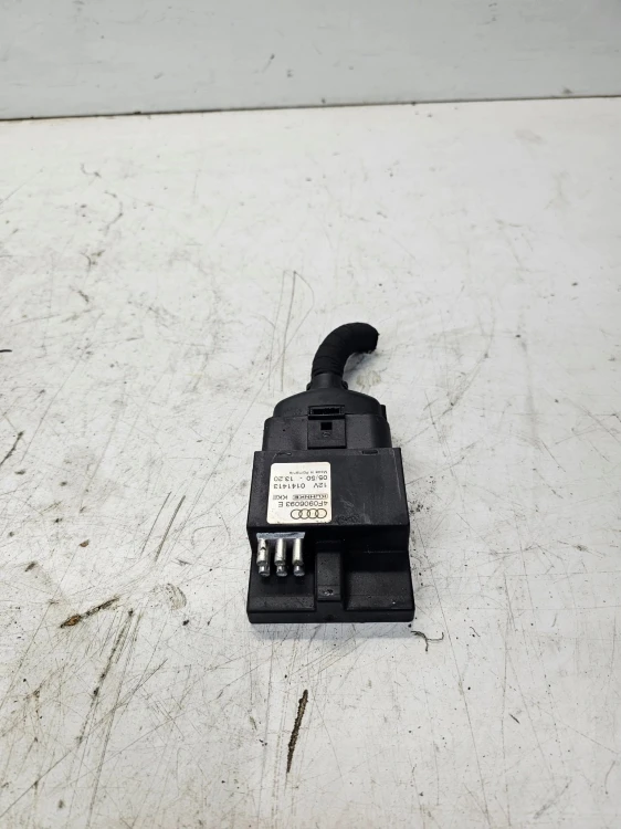 STEROWNIK POMPY PALIWA AUDI A6 C6 A4 B7 4F0906093E 3.2 FSI