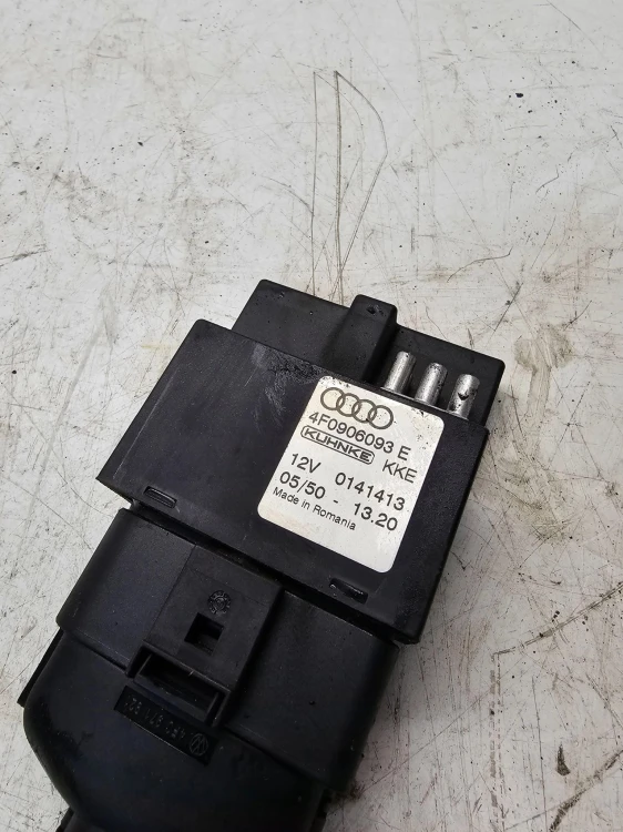STEROWNIK POMPY PALIWA AUDI A6 C6 A4 B7 4F0906093E 3.2 FSI