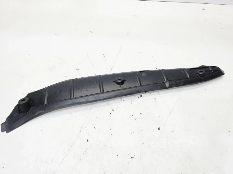WYGŁUSZENIE BŁOTNIKA LEWE ELEMENT ZAMYKAJĄCY AUDI A3 8Y 8Y0821111