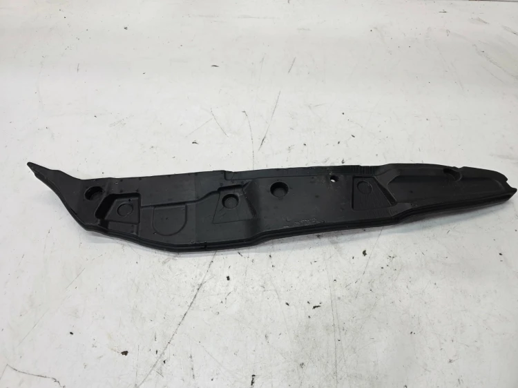 WYGŁUSZENIE BŁOTNIKA LEWE ELEMENT ZAMYKAJĄCY AUDI A3 8Y 8Y0864235