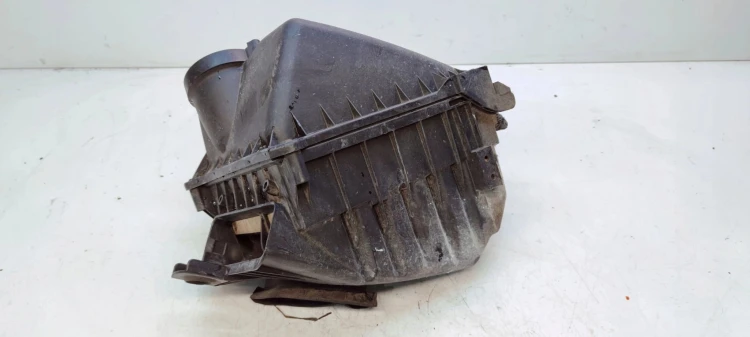OBUDOWA FILTRA POWIETRZA AUDI A4 B6 B7 2.5 TDI 059133835A