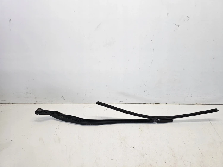 RAMIĘ WYCIERACZKI PRAWE AUDI A4 B6 B7 8E1955408C