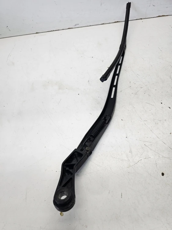 RAMIĘ WYCIERACZKI PRAWE AUDI A4 B6 B7 8E1955408C