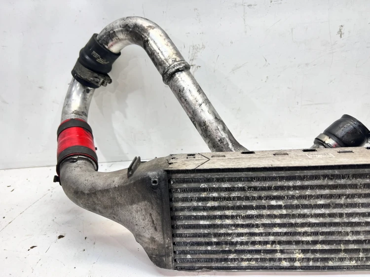 CHŁODNICA POWIETRZA INTERCOOLER POD A4 B7 3.0 TDI 4G0145805J