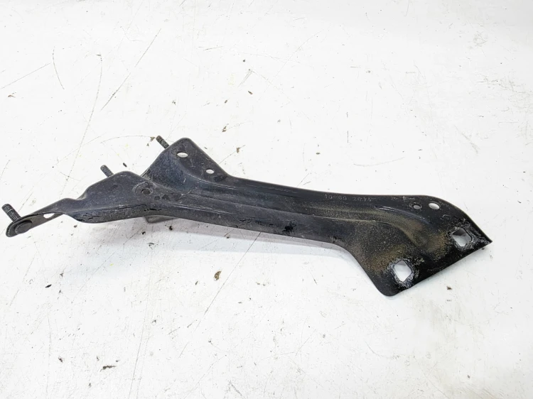 WSPORNIK MOCOWANIE BŁOTNIKA LEWY PRZÓD AUDI Q5 8R 8R0821135