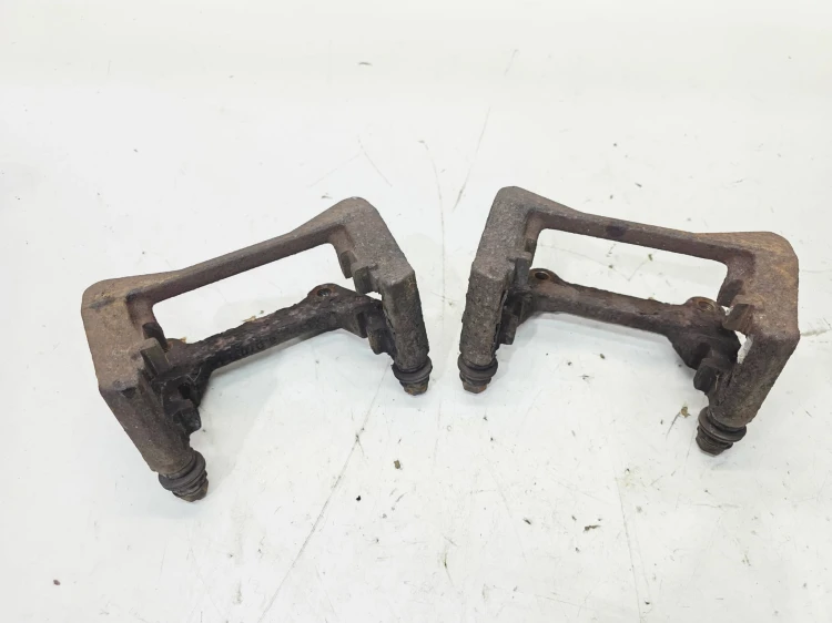 JARZMO JARZMA ZACISKU TYŁ KOMPLET POD TARCZĘ 330MM AUDI A6 C7 A7