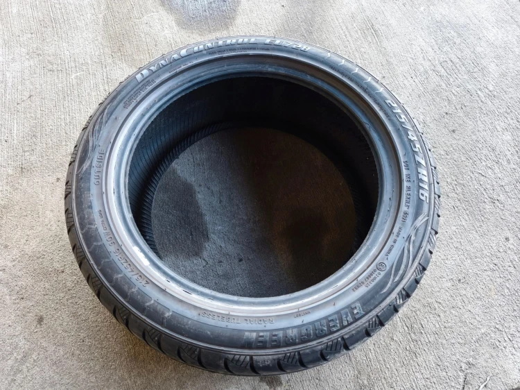 OPONA LATO EVERGREEN DYNACONTROL EU728 215/45R16 90W 45/21 7MM