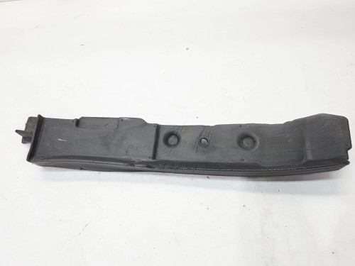 WYGŁUSZENIE BŁOTNIKA PRAWE ELEMENT ZAMYKAJĄCY AUDI TT 8J 8J0821112A