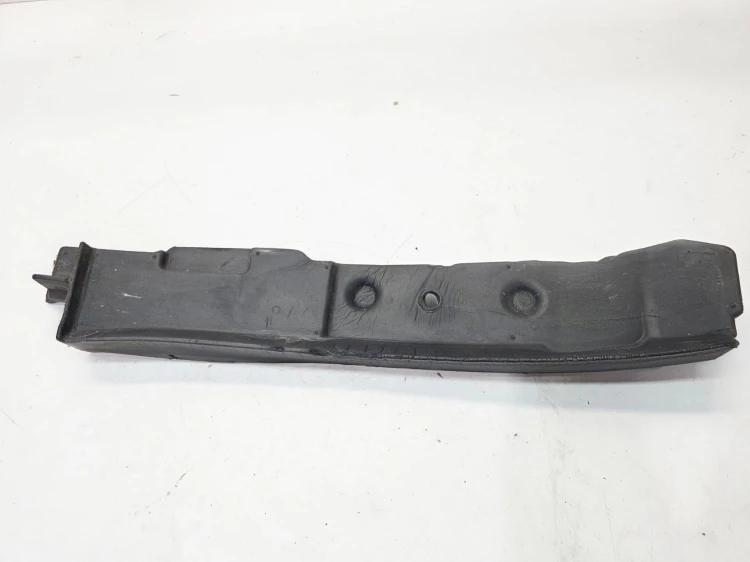 WYGŁUSZENIE BŁOTNIKA PRAWE ELEMENT ZAMYKAJĄCY AUDI TT 8J 8J0821112A