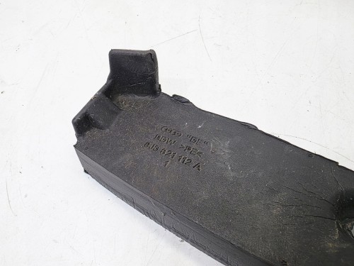 WYGŁUSZENIE BŁOTNIKA PRAWE ELEMENT ZAMYKAJĄCY AUDI TT 8J 8J0821112A