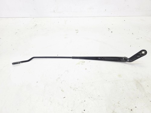 RAMIĘ WYCIERACZKI PRAWY PRZÓD AUDI A3 8L 8L1955408A
