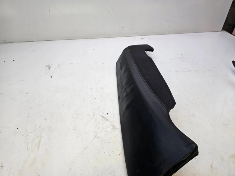 BOCZEK KANAPY PRAWY TYŁ SKÓRA AUDI A6 C7 4G085704AL