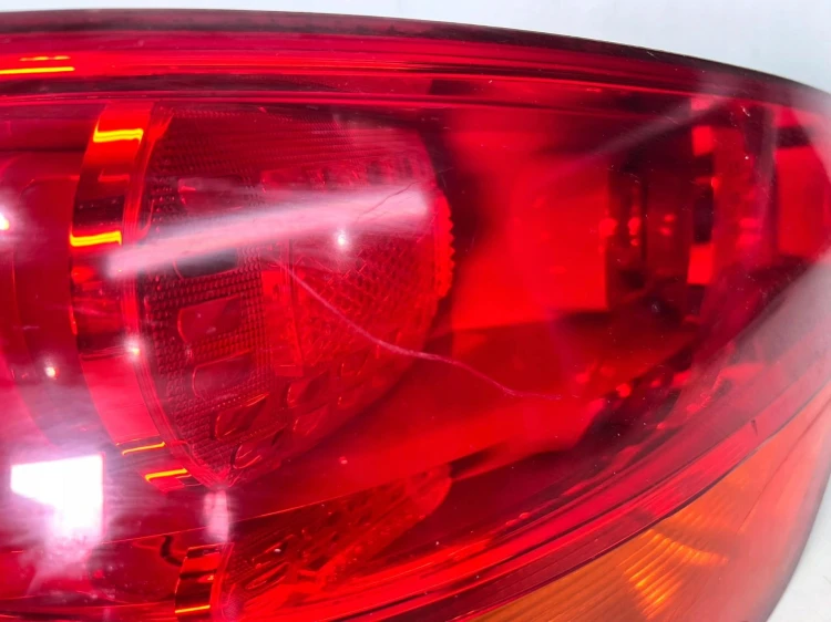 LAMPA LEWY TYŁ AUDI Q7 4L 4L0945093