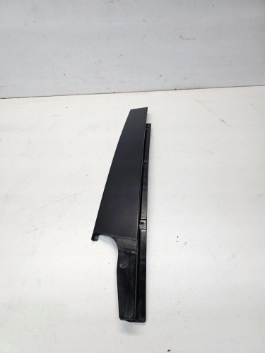 NAKŁADKA OSŁONA PRAWY PRZÓD DRZWI AUDI Q5 8R 8R0837902Q MAT