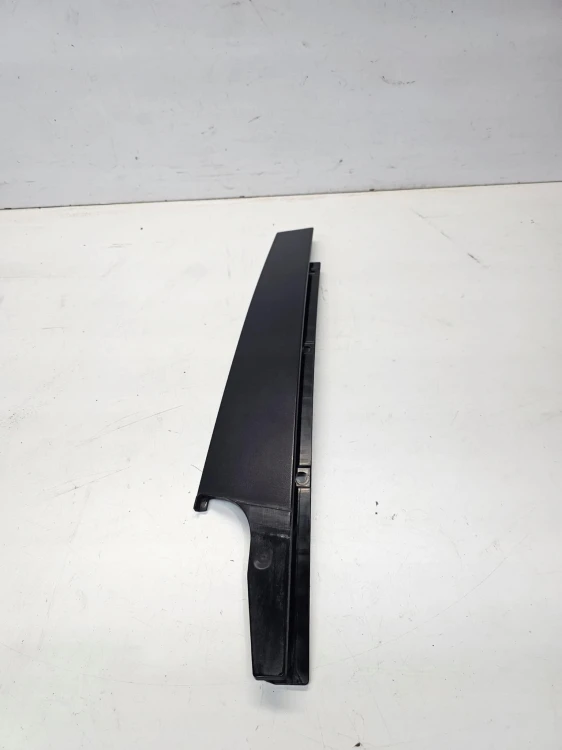 NAKŁADKA OSŁONA PRAWY PRZÓD DRZWI AUDI Q5 8R 8R0837902Q MAT