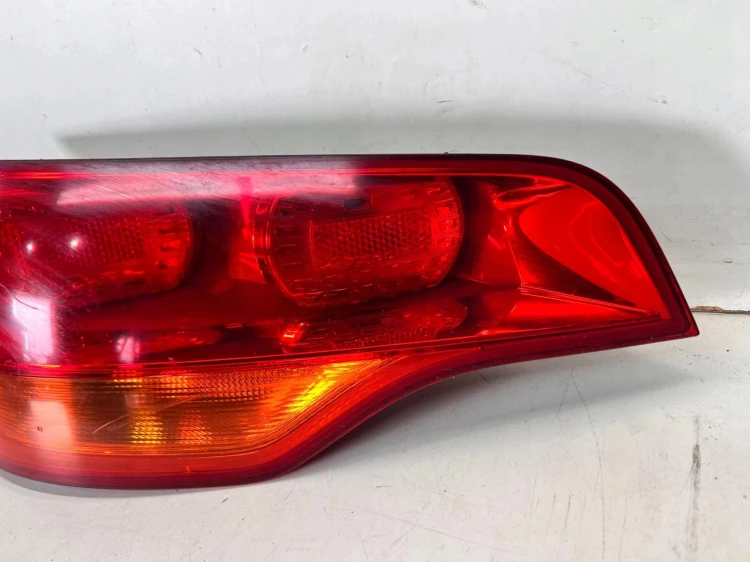 LAMPA LEWY TYŁ AUDI Q7 4L 4L0945093
