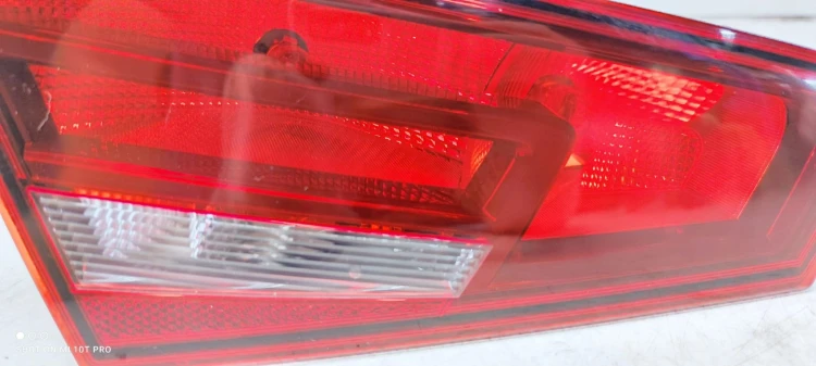 LAMPA LEWY TYŁ W KLAPĘ AUDI A3 8V 3D 8V3945093