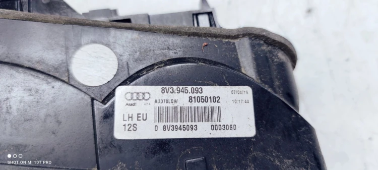LAMPA LEWY TYŁ W KLAPĘ AUDI A3 8V 3D 8V3945093