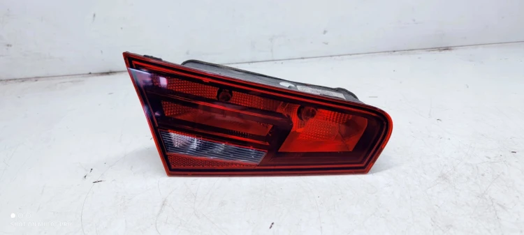 LAMPA LEWY TYŁ W KLAPĘ AUDI A3 8V 3D 8V3945093
