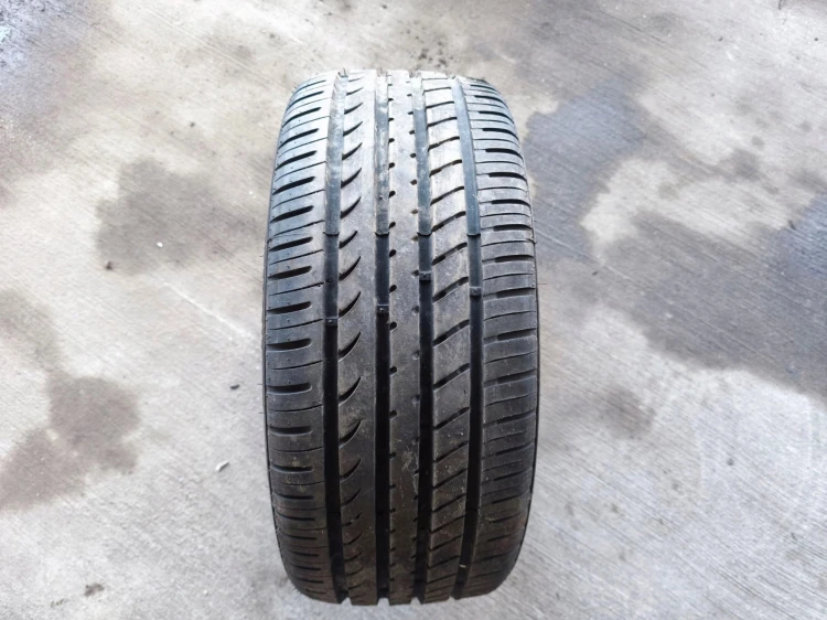 OPONA LATO KINGBOSS K118 225/40R18 92W 01/23 7MM
