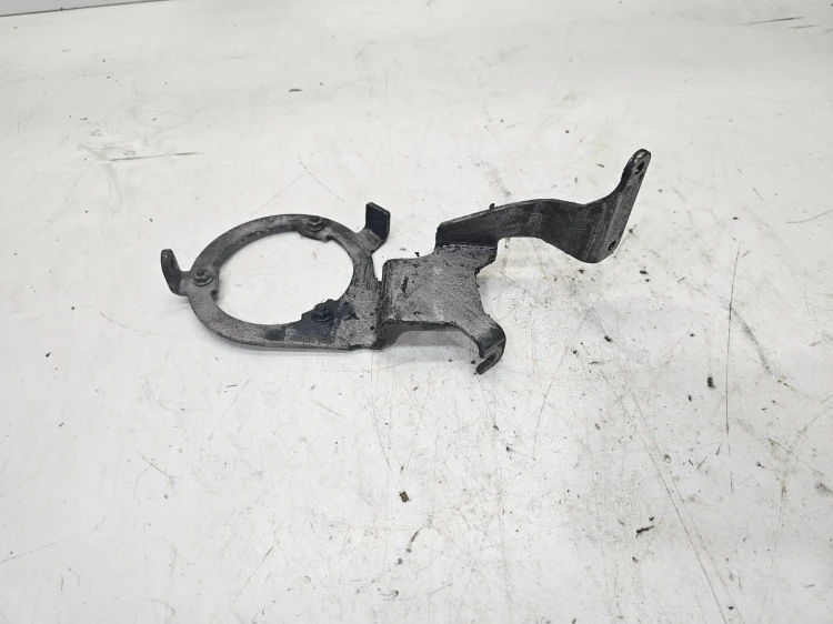 UCHWYT POMPY POWIETRZA WTÓRNEGO AUDI A3 S3 R32 BMJ 022131085H