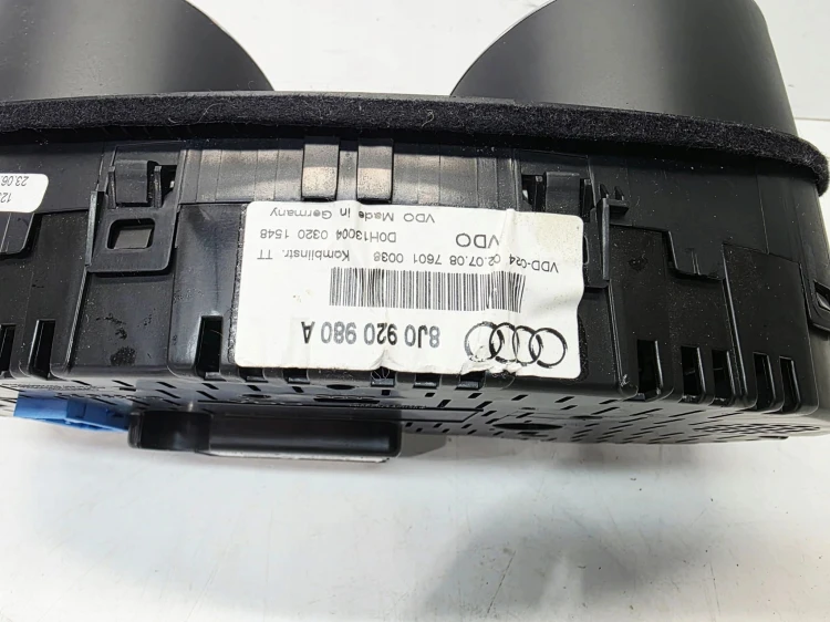 LICZNIK ZEGARY WYŚWIETLACZ AUDI TT TTS 8J 2.0 TFSI 8J0920980A